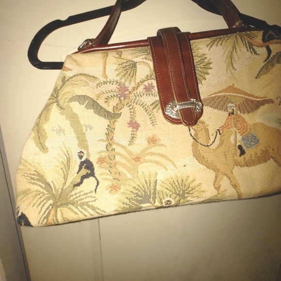 Safari/Tropical Print Weekender Bag - Picture 8 of 13